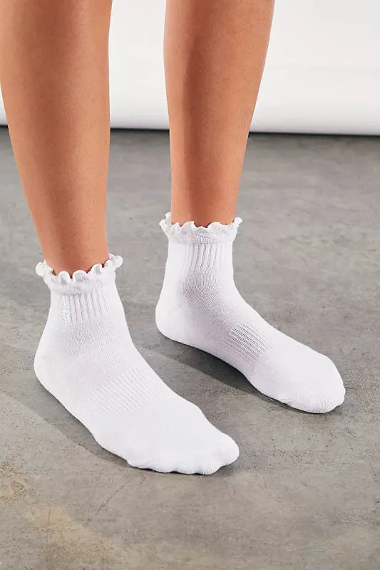 Classic Ruffle Socks