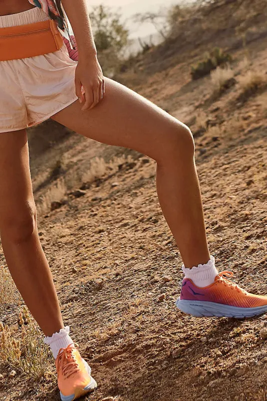 Classic Ruffle Socks