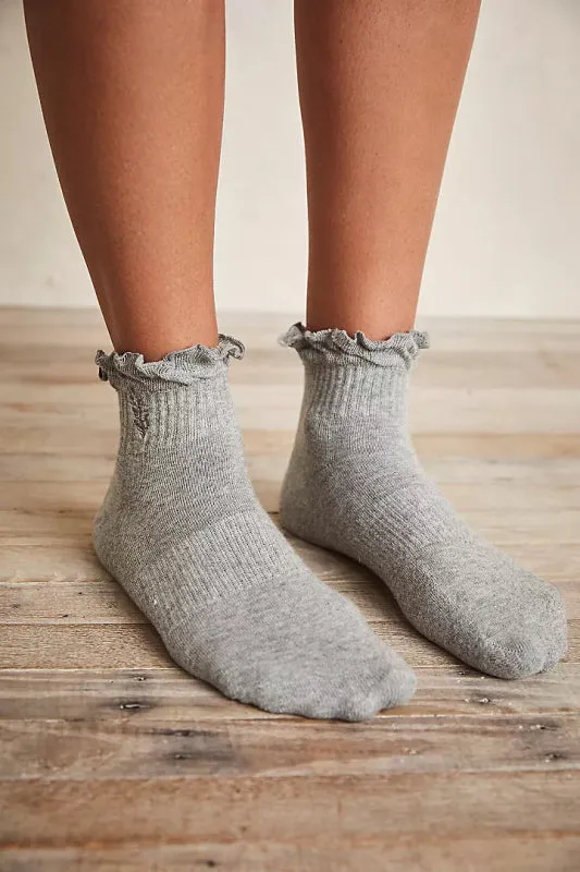 Classic Ruffle Socks